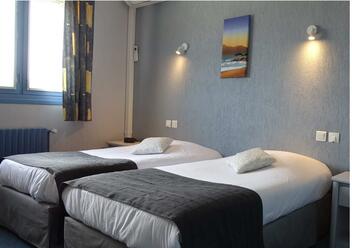 L'hôtel Europa 2* à Roussillon est affilié Contact Hotels, gage de qualité de service.